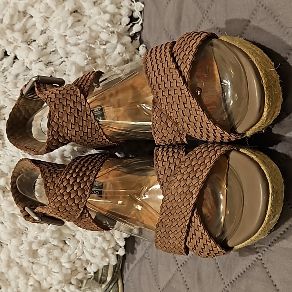 Adam Tucker Sandals - Picture 3 of 17